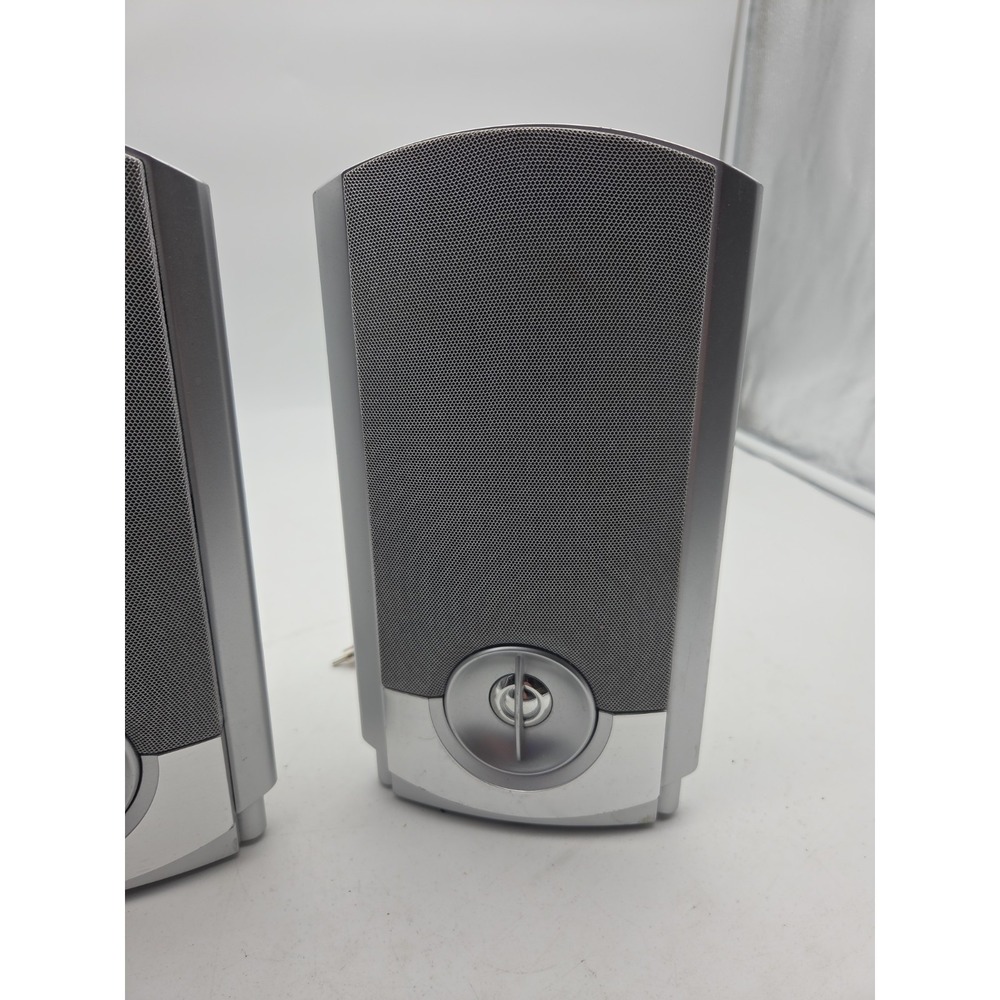 GPX HM3817DT CD HOME MUSIC SYSTEM- SPEAKERS ONLY MODEL HM3817DT TESTED - Picture 3 of 10